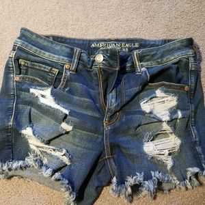 American Eagle Midi shorts